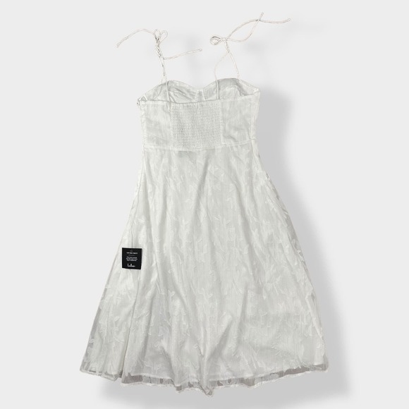 Lulus‎ NWT Loveliest  Looks White Floral Jacquard Tie Strap Midi dress Size M - Picture 1 of 7